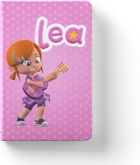 Libreta rosa con Lea tocando la guitarra